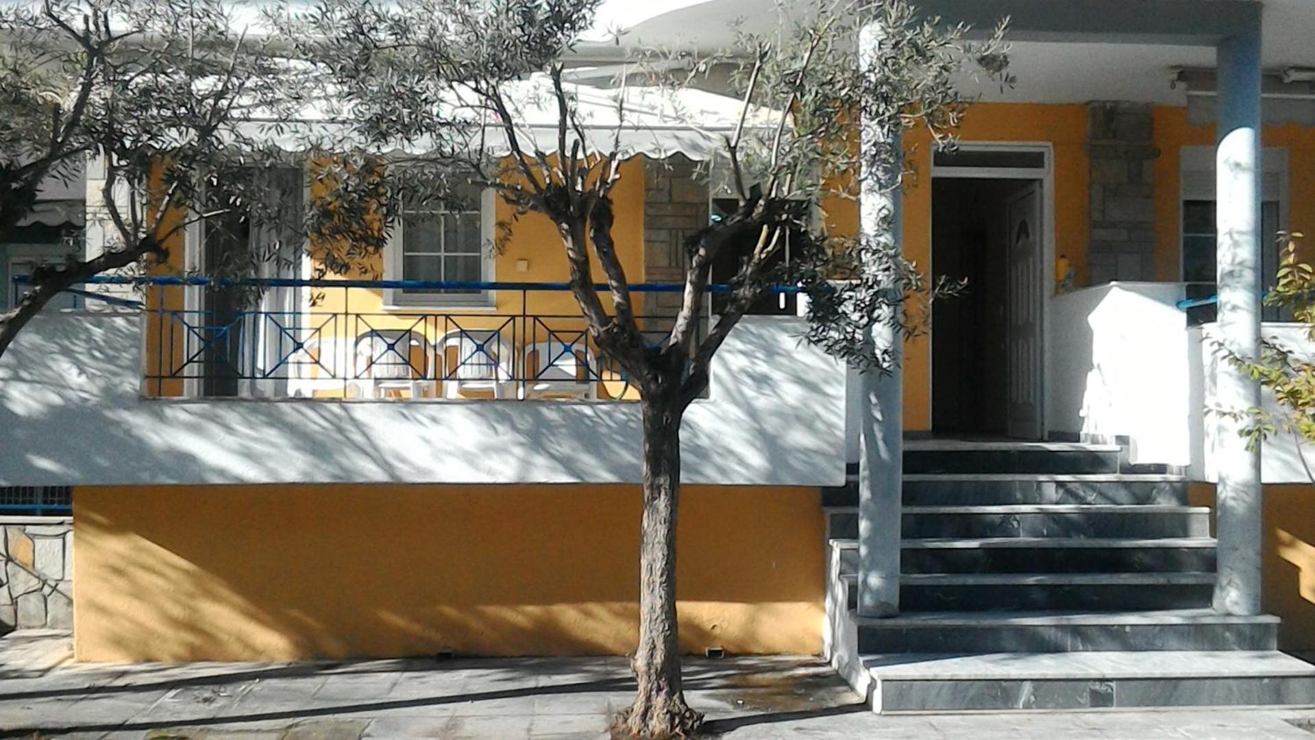 Leonidas Apartments Nea Peramos  Exterior photo